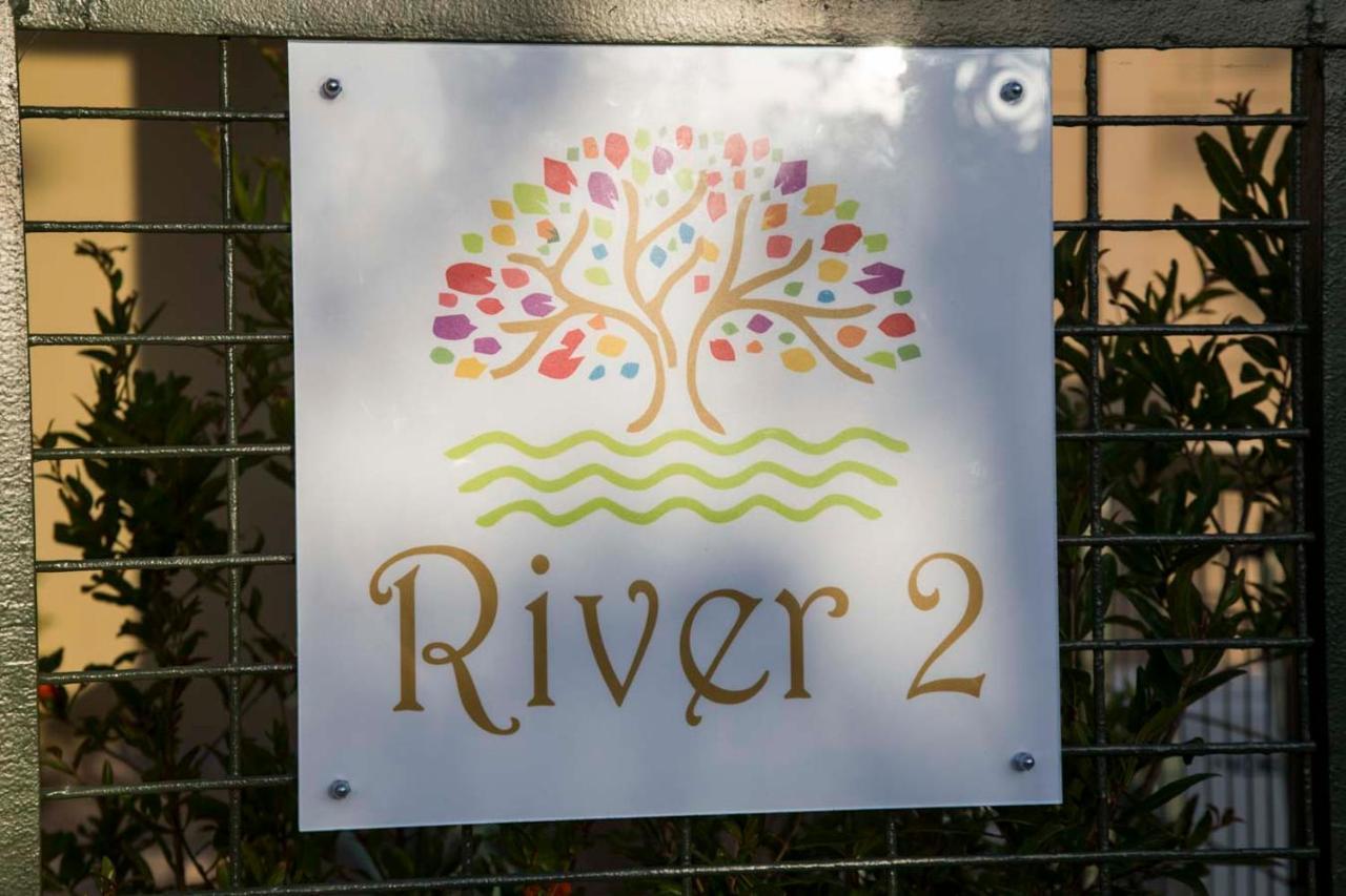 River ลิคชูรี ภายนอก รูปภาพ